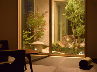 クリックして株式会社香月園の昼の施工例写真に切り替え