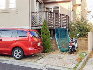 【神戸市垂水区】機能性と実用性を備えたガレージデッキで敷地を有効活用