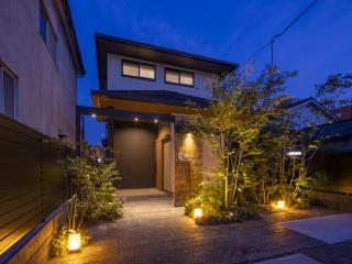 クリックして有限会社海馬工苑 仙台利府営業所 【Garden Gallery OAZON】の昼の施工例写真に切り替え