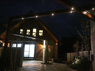 クリックして株式会社ひまわりライフ ≪ひまわりエクステリア≫の昼の施工例写真に切り替え