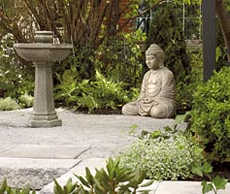 禅の精神性を感じさせるシンプルなZen Decorが庭づくりのトレンド