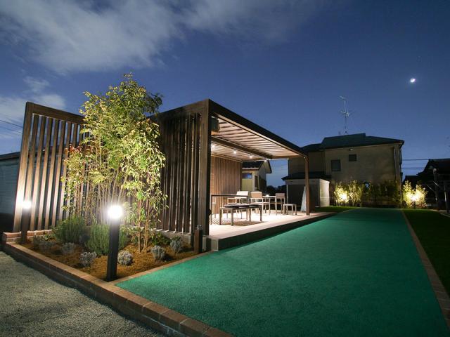 大型のフレームポーチで、親戚、ご家族、皆で集まれるお庭に - 株式会社グリーンケア - 株式会社グリーンケア｜リフォームガーデンクラブ