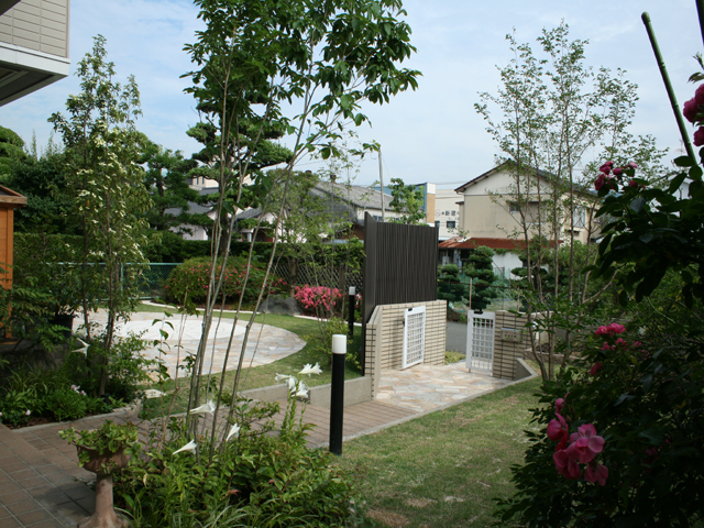 株式会社東武園緑化 ガーデニング（ウッドデッキやエクステリア等）の施工例写真