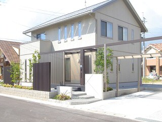 佐賀県佐賀市・Ｔ様邸　シンプルモダンがかっこいいエクステリア、外構ができました。